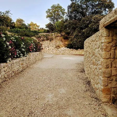 Country Guest & Private Pool